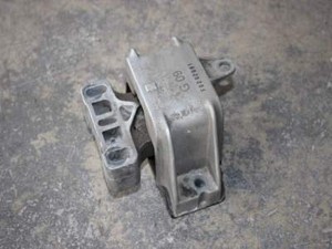 VW Golf 4 / Audi A3 8L 1.8T Getriebehalter Getriebelager 5-Gang 1J0199555AJ