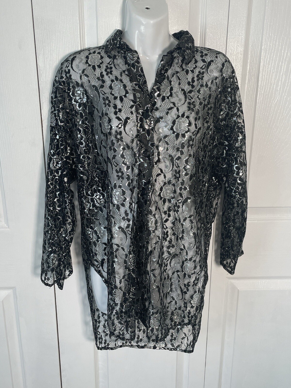 Vintage It’s A Lehigh Black Silver Lace Floral High Low 3/4 Sleeve Button Up L