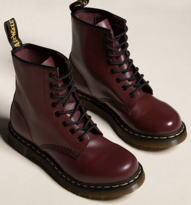 womens boots size 9 1 2 wide