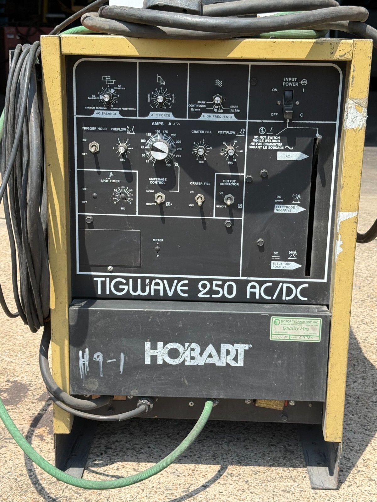USED HOBART TIGWAVE 250 AC/DC TIG MACHINE WITH FOOT CONTROL