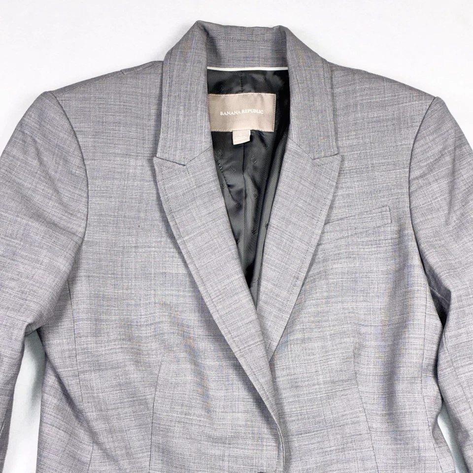 Traje para mujer Banana Republic Martin Fit - Blazer (talla 6) pantalones (talla 8P) gris claro Foto 3 de 4