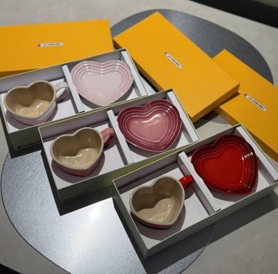 Le Creuset Heart Shaped Mug and Tray Set   Rose Quartz / Red / Shell Pink