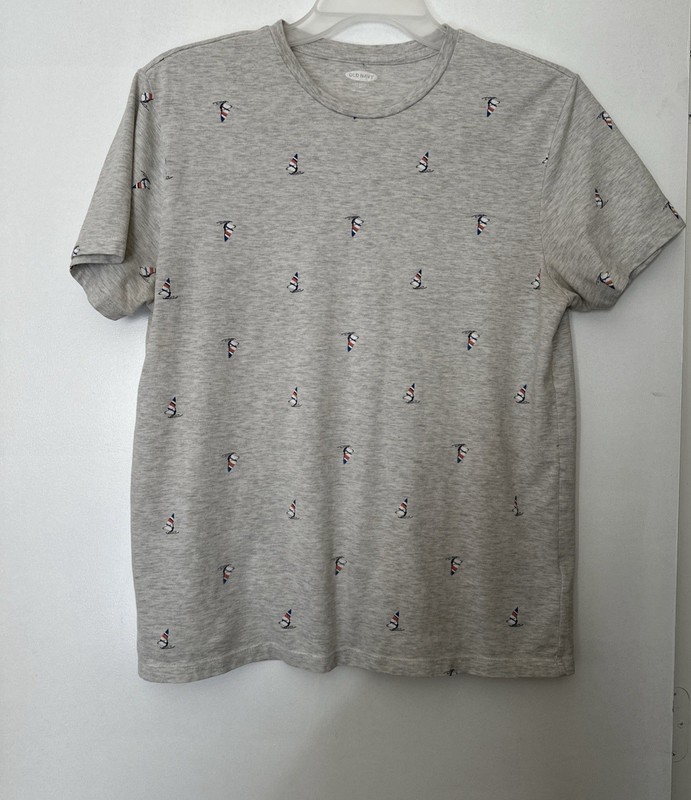 Old Navy Men's Size M Short Sleeve Gray T Shirt Wind Surfers All Over Print