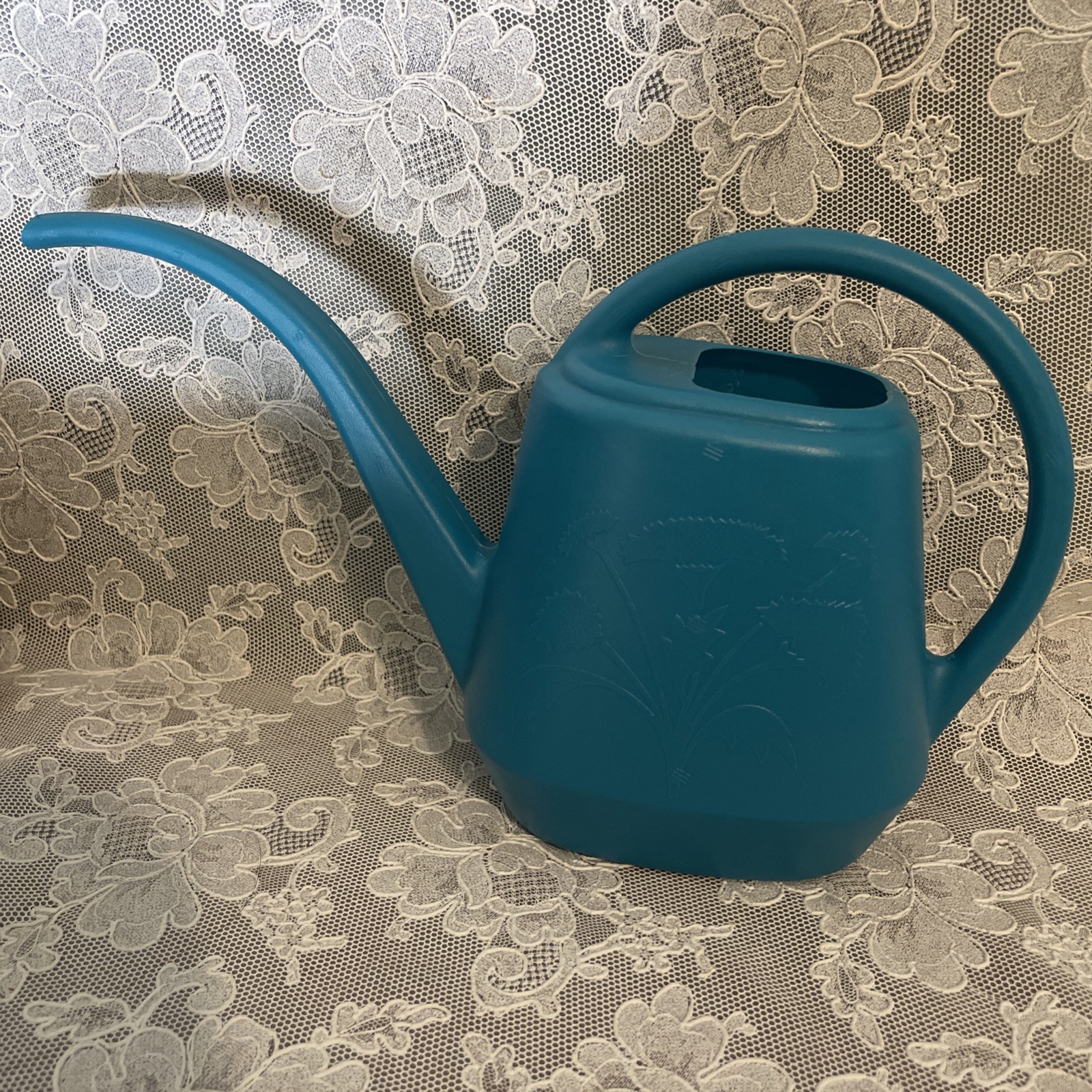 Garden Scene Plastic Watering Can with Embossed Flowers Blue USA Nice! AW15