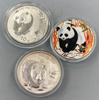 3 China 1ozt .999 Silver 10 Yuan Panda 2001 2001 colorized 2003 toned caps 4145