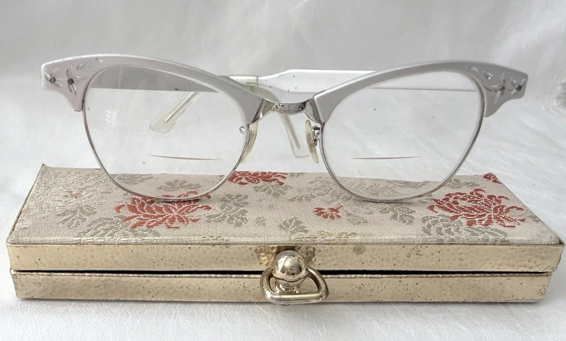 Vintage ARTCRAFT Aluminum CAT EYE Eyeglasses Frame Circa 1960's w/ Retro Case