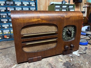 Fully restored Grunow radio model 576 from 1938…nice!