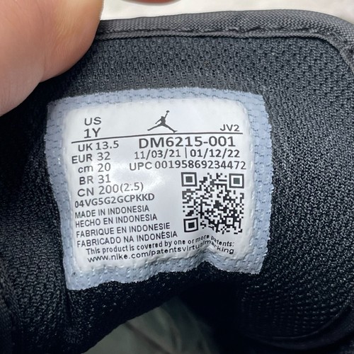 Nike Kid's Black White Air Jordan 1 Mid SE Tie-Dye Sneakers Lace Up Shoes Size 1 - Picture 4 of 8