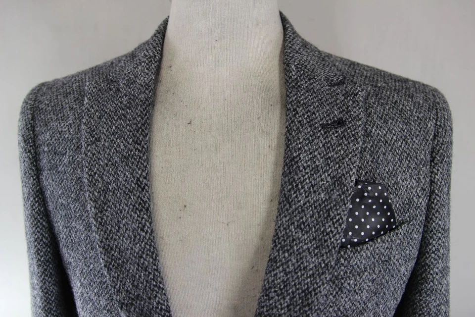 BRAND NEW WITH TAGS ASOS HARRIS TWEED PURE WOOL GREY JACKET: 36 INCH (SLIM FIT) - Image 3 of 4