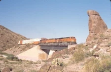 BNSF 6826 ES44C4 STACK KINGMAN CANYON AZ ORIGINAL SLIDE 07-17-15 T4-13