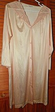 Vanity Fair Peach Pink Satin Lace Trim Lightweight Button Robe Nightgown Med