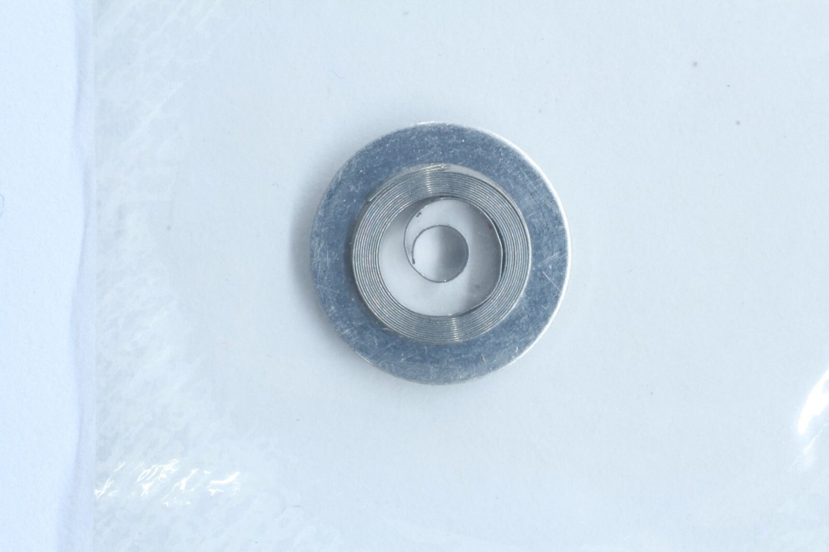 PIECES HORLOGERIE -RESSORT DE BARILLET -MAINSPRING -VALJOUX 62