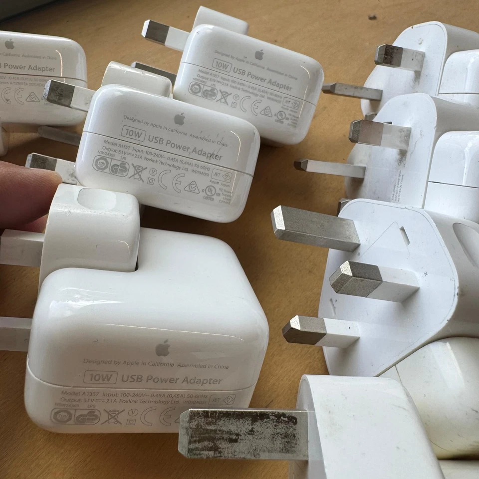 Job Lot Genuine Apple 10w A1357 USB Charger Adapter Plug UK iPhone / iPad -Watch - Image 2 of 4