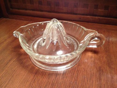 Scalloped edge Federal glass  Grapefruit juice reamer - Picture 1 of 2