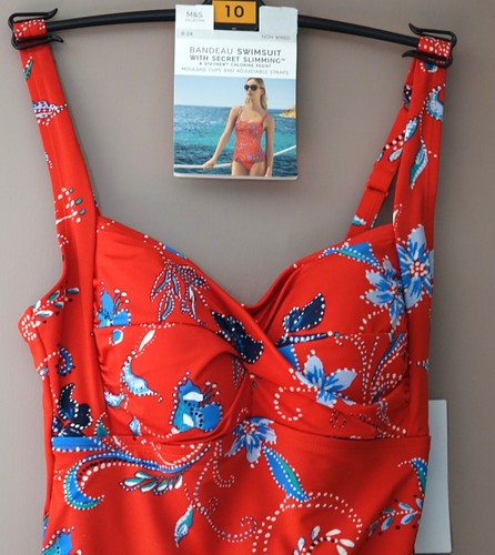M&S SECRET SCHLANKMACHENDER BANDEAU-BADEANZUG GEFORMTE CUPS VERSTELLBARE TRÄGER GR. 10 NEU - Bild 2 von 6