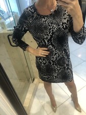 Michael Kors Gray Snake Print Scoop Neck Shift Dress M Zip Logo 3/4 Sleeve