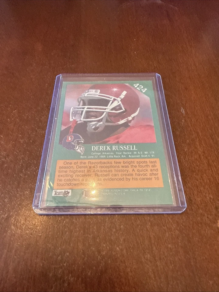 1991 Fleer - Derek Russell #424 (RC) Autograph - Image 2 of 2