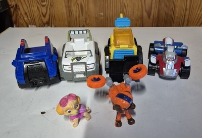 Paw Patrol Konvolut 5 Fahrzeuge + 2 Figuren Chase Ryder Rubble Rocky Skye Zuma