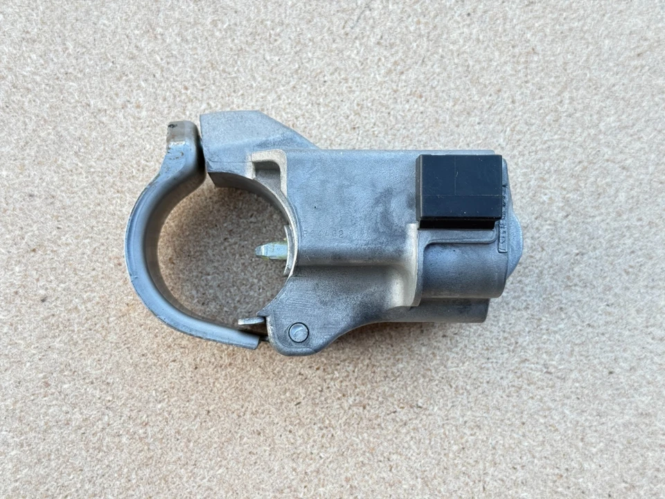 Toyota Sienna 2015-2020 columna de dirección bloqueo de encendido OEM 45020-05-3 Foto 3 de 4