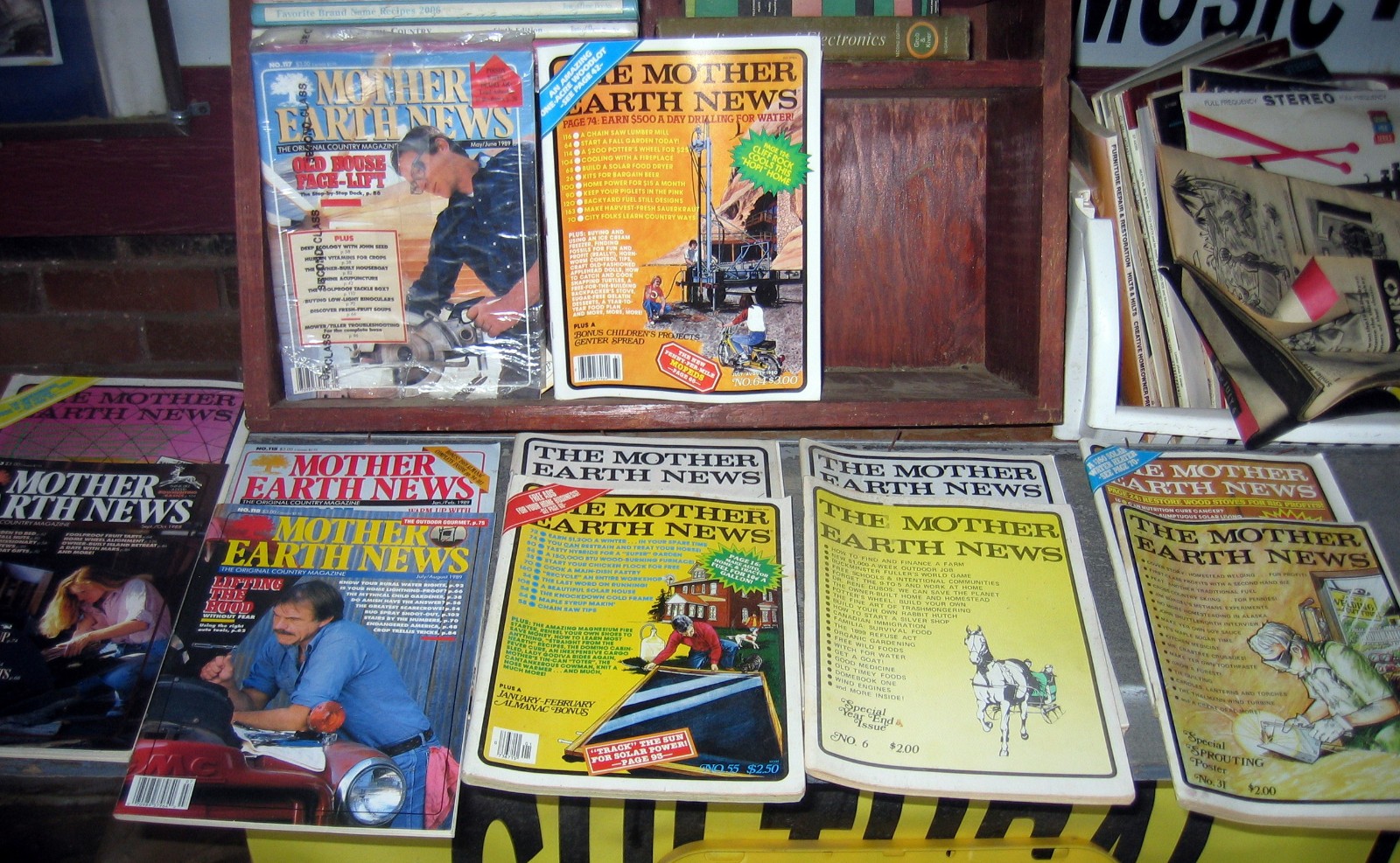 Mother Earth News Magazines