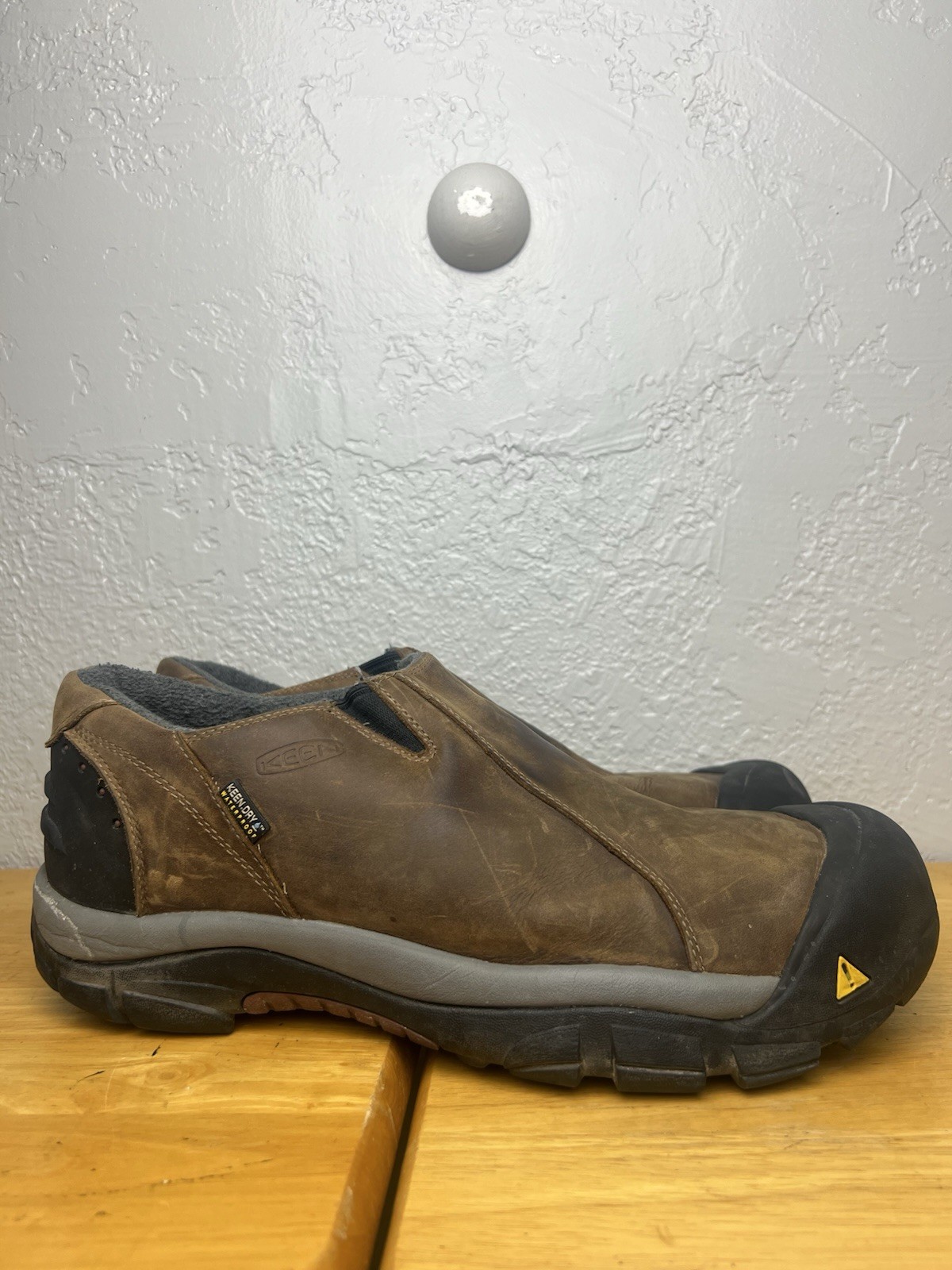 Keen Brixen scarpe basse impermeabili slip on uomo 14 nero marrone pelle 1002269