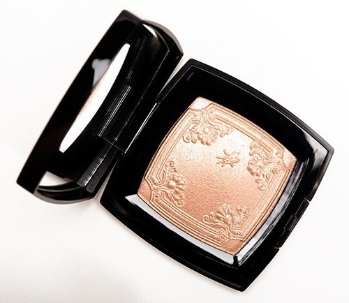 CHANEL Mouche de Beauté Illuminating Powder - Brand New in BOX - Rare LE - Picture 2 of 2