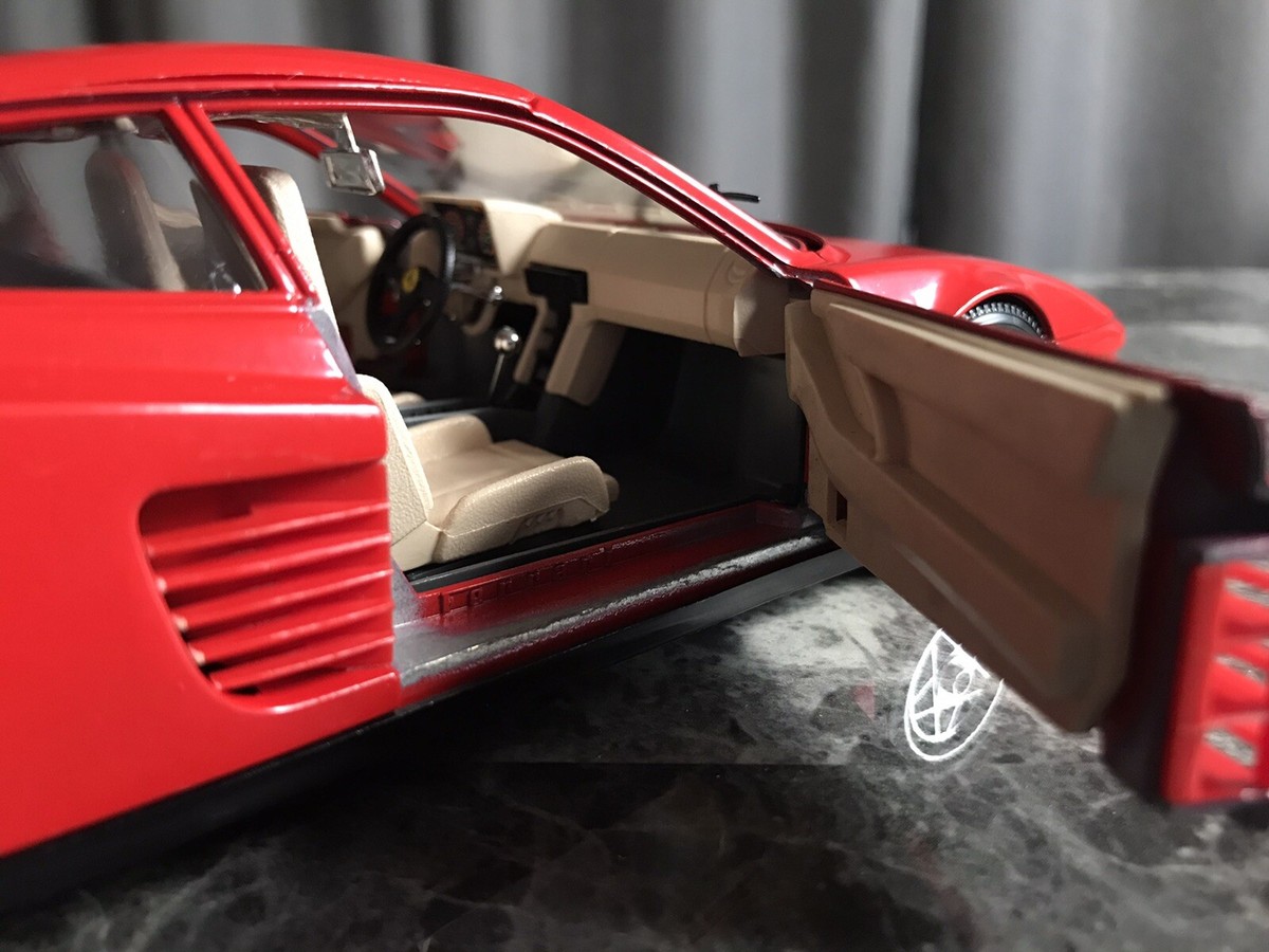 Burago 1:18 1984 Ferrari Testarossa. Made In Italy | eBay