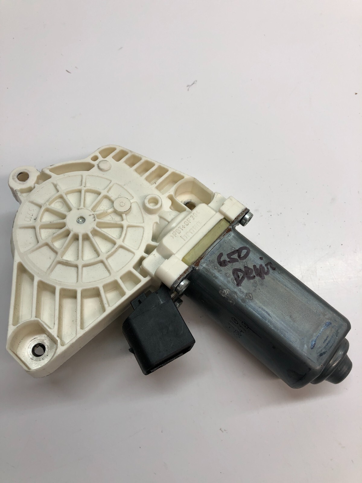 MCLAREN 650S LEFT DRIVER SIDE DOOR WINDOW REGULATOR MOTOR OEM 11A1565CP