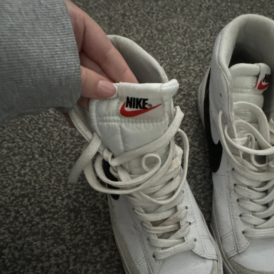 Nike Blazer 77 Vintage Mid White Black Size 5, photo 3 of 5