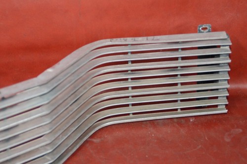 Vtg 1971 Ford Thunderbird Grill Grille T-Bird Chrome Aluminum Bracket OEM Trim - Picture 3 of 18