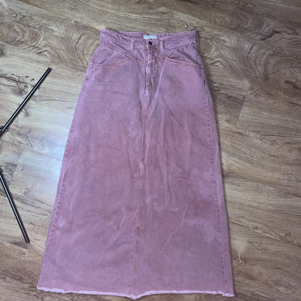 Saia jeans feminina We The Free People 6 rosa maxi linha A cintura alta bainha crua - Imagem 4 de 4