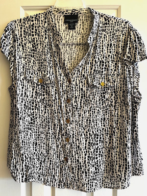Cynthia Rowley Woman 3X Black White Abstract Print Rayon Blouse Gold Tone Button