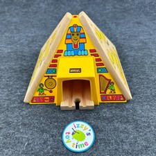 ULTRA RARE Vintage 2003 BRIO 33919 Egyptian Light  Sound Pyramid Destination