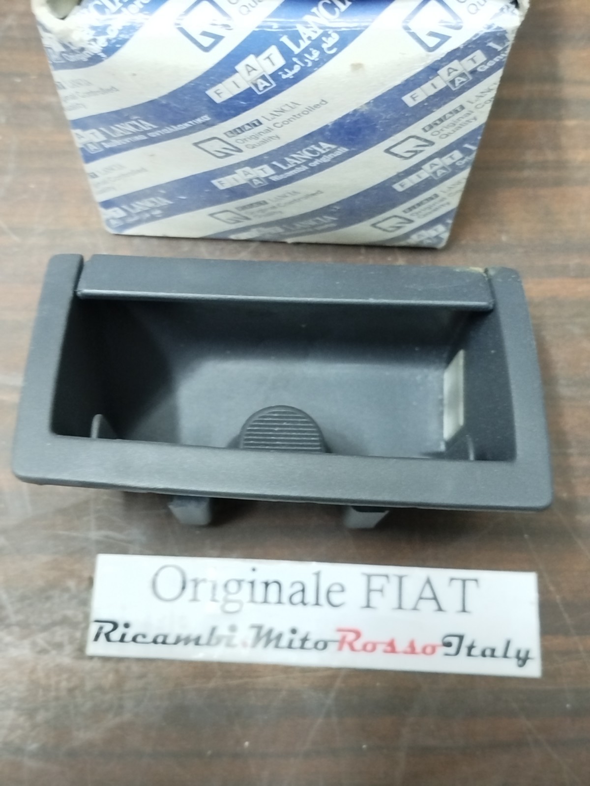 Foto 10 di 24