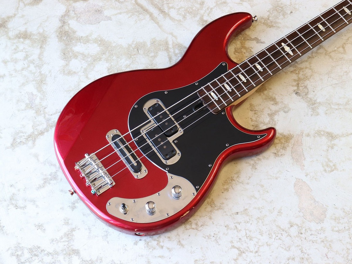 Yamaha BB424X Series Electric Bass Guitar Red Metallic Used Yamaha BB424X Series Electric Bass Guitar Red Metallic Used