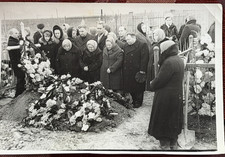 Soviet photo funeral mourning cemetery USSR vintage b/w photography grave wreath