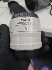  Canon Extender EF 2x II Teleconverter for EF mount. [Top MINT w/Case]