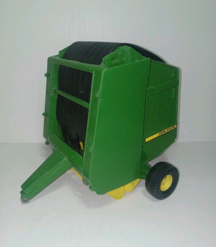 Vintage JOHN DEERE Round Hay Baler 592-8301 Farm Equipment, 6-7/8" X 7-3/4" X 7"