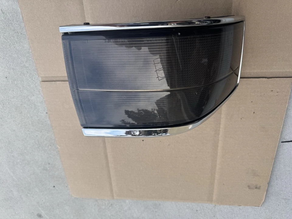 92-96 捷豹 XJS 外左驱动器尾灯尾灯尾灯黑色 — 第 4/4 张图片