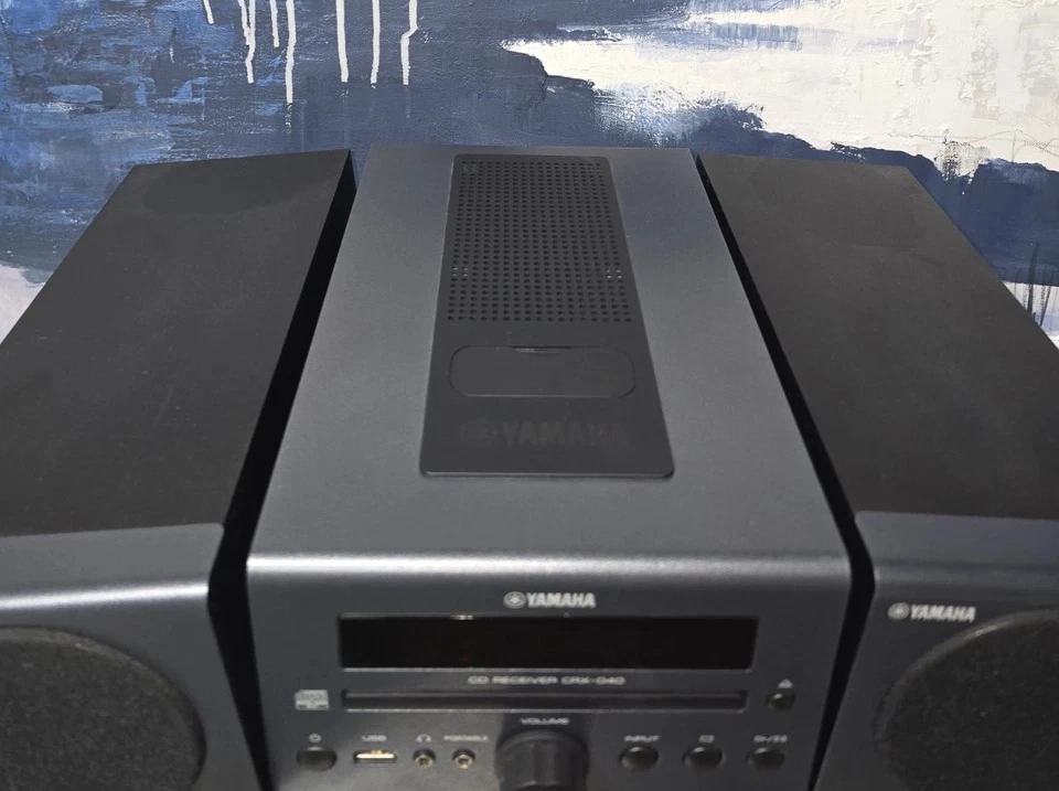 Yamaha CRX-040 CD Player iPod Dock USB Micro Stereo Receiver W/o Remote - Image 2 of 4