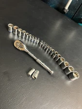 Kobalt Metric Standard SAE Socket Ratchet Mechanics Tool Set Incomplete Red Blue