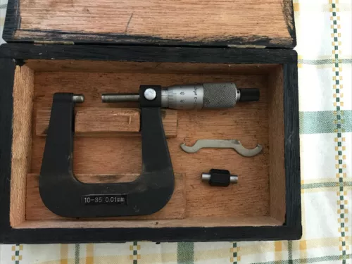 Mitutoyo 10-35 0.01 mm Micrometer Used In Box