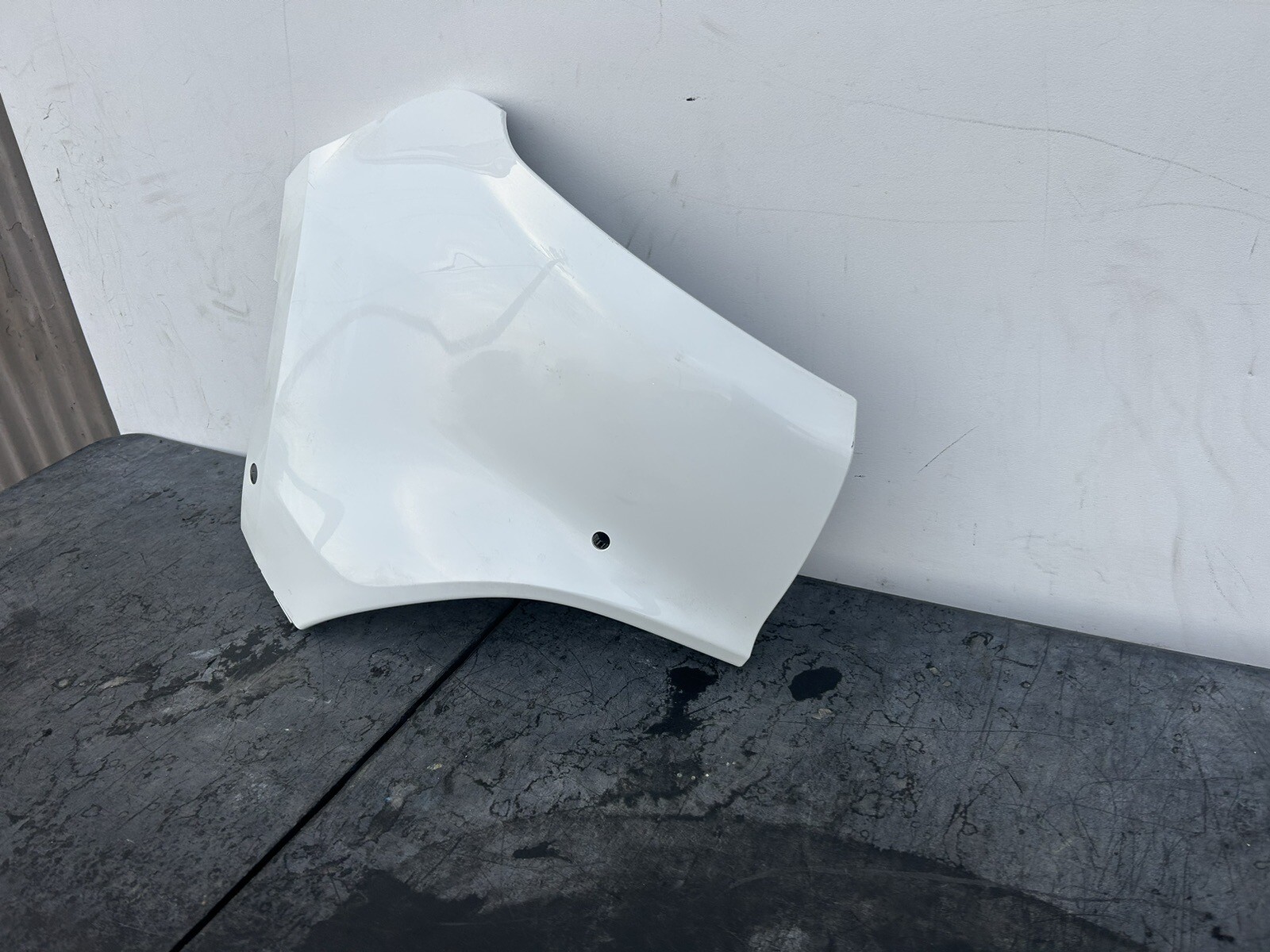 2022 Aston Martin DBX / SUV  REAR LH BUMPER COVER