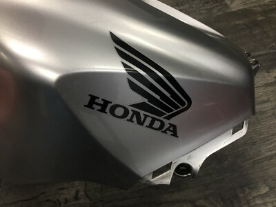 Honda 2003-2006 CBR600RR OEM Fuel Gas Tank Top Cover Shelter Cowl