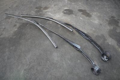 Set 2 Left Right Windshield Wiper Arm Blade HY53-17527-AA Aston Martin DB11 2017