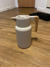 insulated water jug