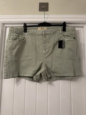 SIMPLY BE LADIES GREEN DENIM SHORTS UK SIZE 30 BNWT