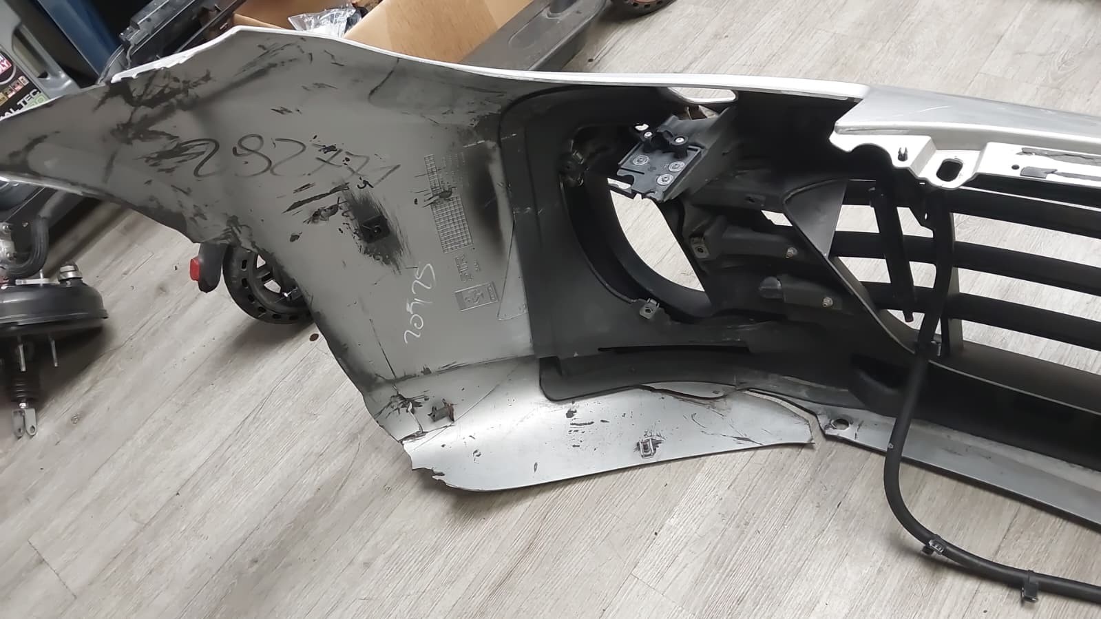 Ferrari GTC4Lusso T 2017-2021 Front Front bumper Silver P/N 087687300