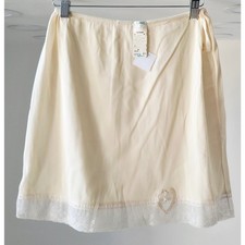 VINTAGE NEW 1960's Kayser Women's Red Slip Petticoat 100 Nylon Size S