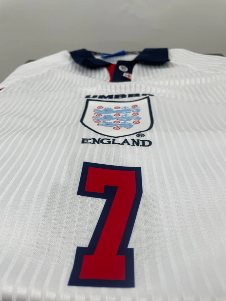 England 2001-2003 Beckham Home Short-Sleeve Jersey - Image 4 of 4